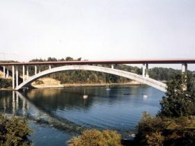 Pont_sur_la_Rance
